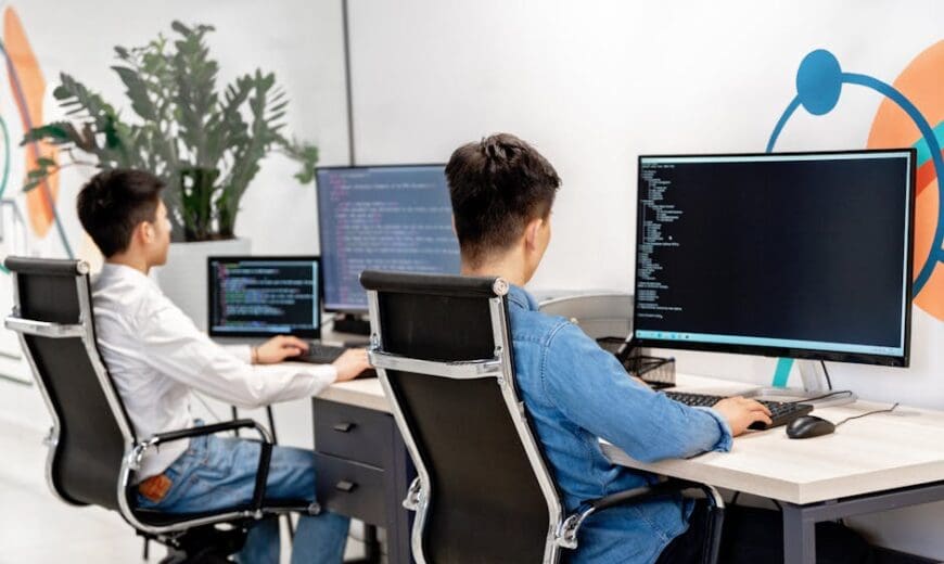 Finding Local Web Developers: Tips and Tricks 11 find local web developers